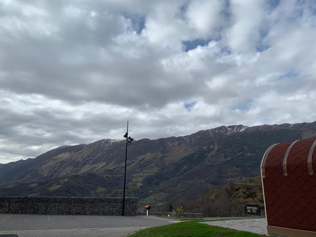 Hotel Mirador Del Angliru Eboutique Риоса Екстериор снимка