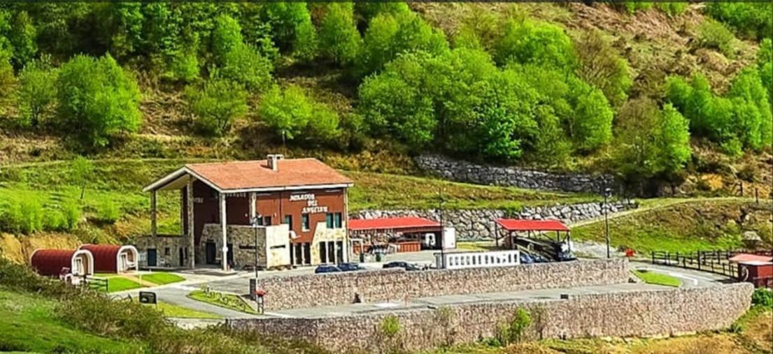 Hotel Mirador Del Angliru Eboutique Риоса Екстериор снимка