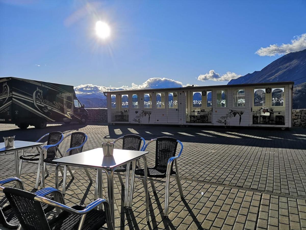 Hotel Mirador Del Angliru Eboutique Риоса Екстериор снимка